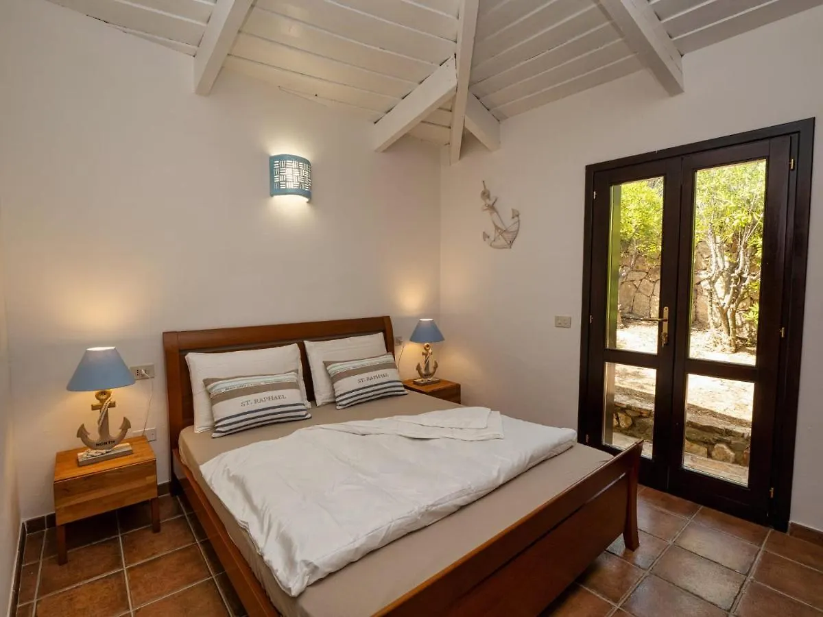 Villa Con Piscina Luna Rossa San Teodoro  Italy