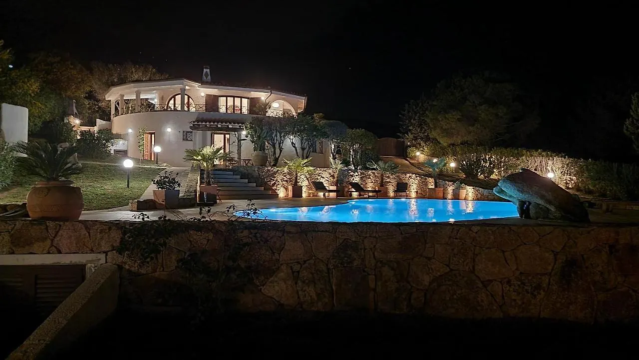 Villa Con Piscina Luna Rossa San Teodoro  Italy