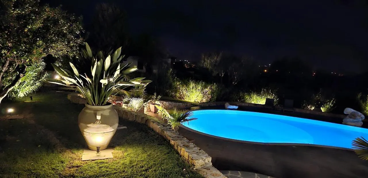 Villa Con Piscina Luna Rossa San Teodoro