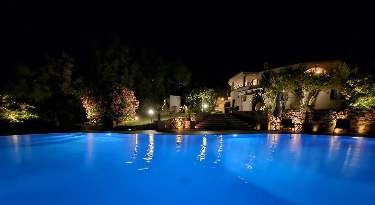 Villa Con Piscina Luna Rossa San Teodoro  Italy