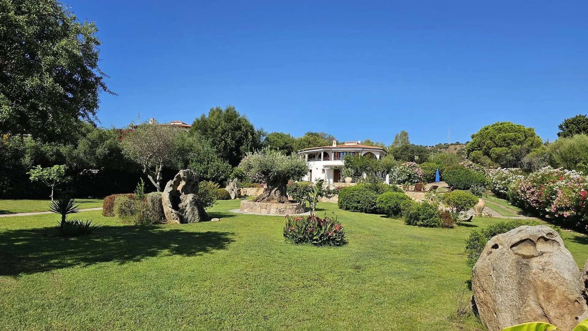 Villa Con Piscina Luna Rossa San Teodoro