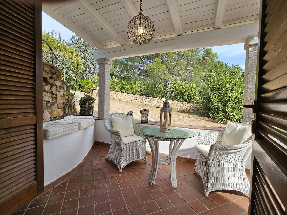 Villa Con Piscina Luna Rossa San Teodoro  San Teodoro (Sardinia)